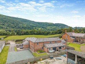 Exterior - 3 bedroom accommodation in Trevor, near Llangollen (Trevor, near Llangollen)