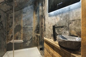 Shower, towels, soap