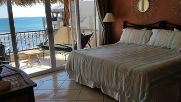 4 bedrooms, iron/ironing board, travel crib, WiFi