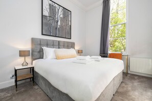1 bedroom, in-room safe, desk, iron/ironing board