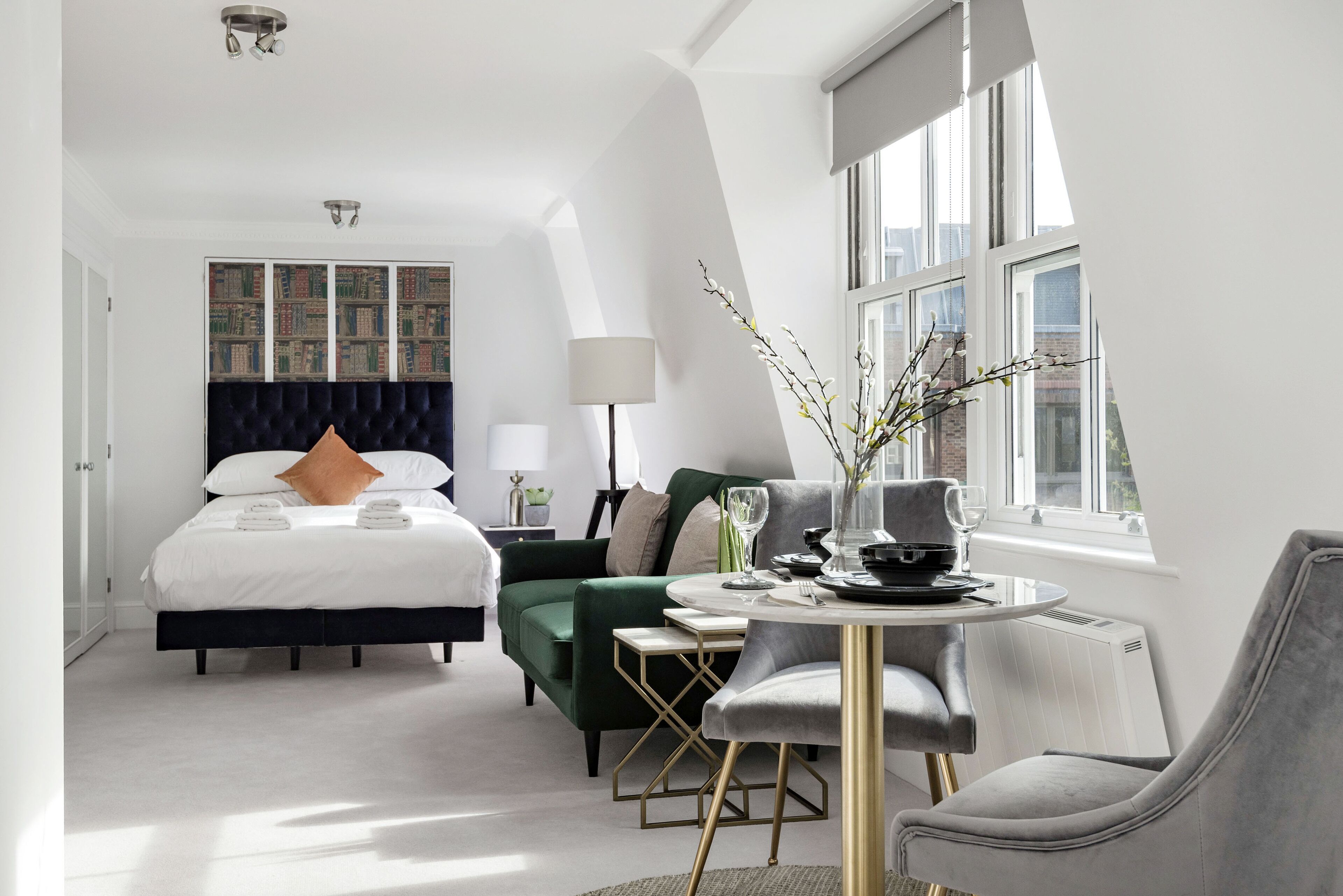 In-room safe, iron/ironing board, WiFi, bed sheets