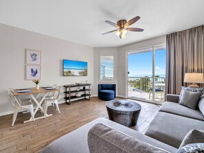 Smart-TV og DVD-spiller