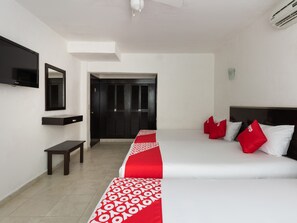 Bed sheets - OYO Hotel Puesta del Sol, Santa Ana, Campeche (Campeche)