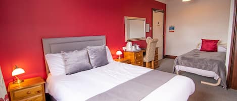 Suite familiar, baño en la habitación, vista al río