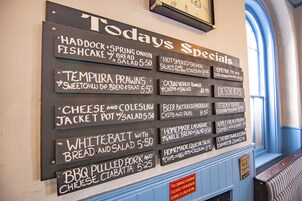 Alimentos y bebidas