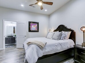 2 habitaciones, tabla de planchar con plancha y wifi gratis