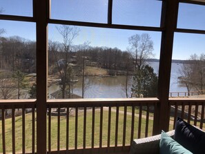 Property grounds - 6000sf Luxury Home on Main Lake Cove – minutes off I-85 (Bracey)