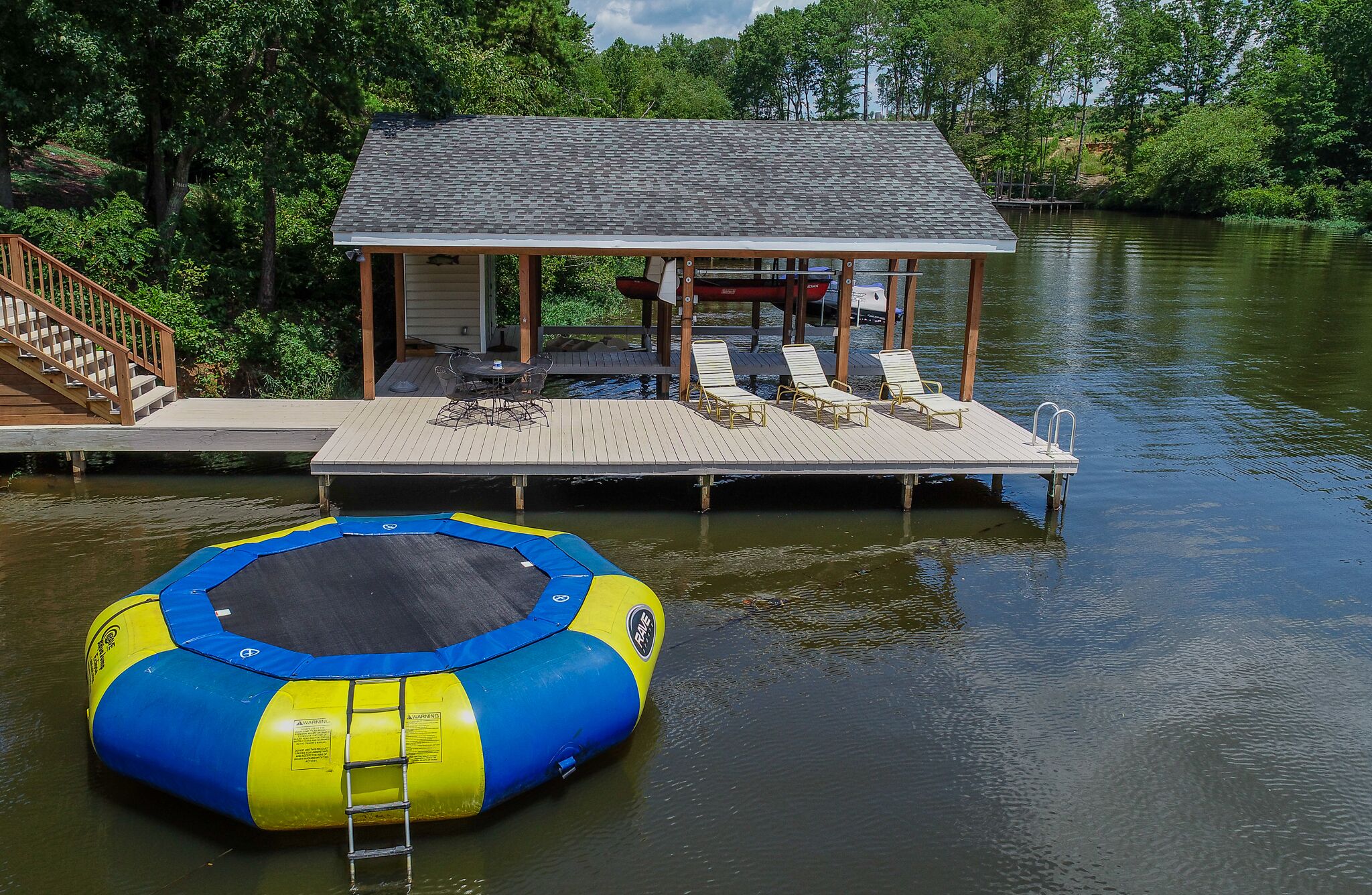 6000sf Luxury Home on Main Lake Cove – minutes off I-85