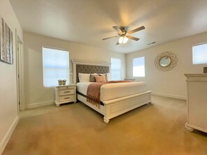 3 bedrooms, desk, iron/ironing board, travel cot