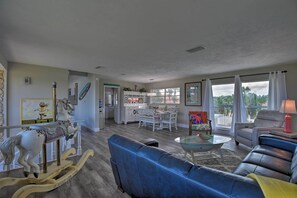 Interior - Eclectic Escape w/ Pool: Walk to Ormond Beach (Ormond Beach)