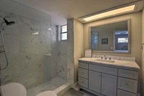 Hair dryer, towels - Eclectic Escape w/ Pool: Walk to Ormond Beach (Ormond Beach)