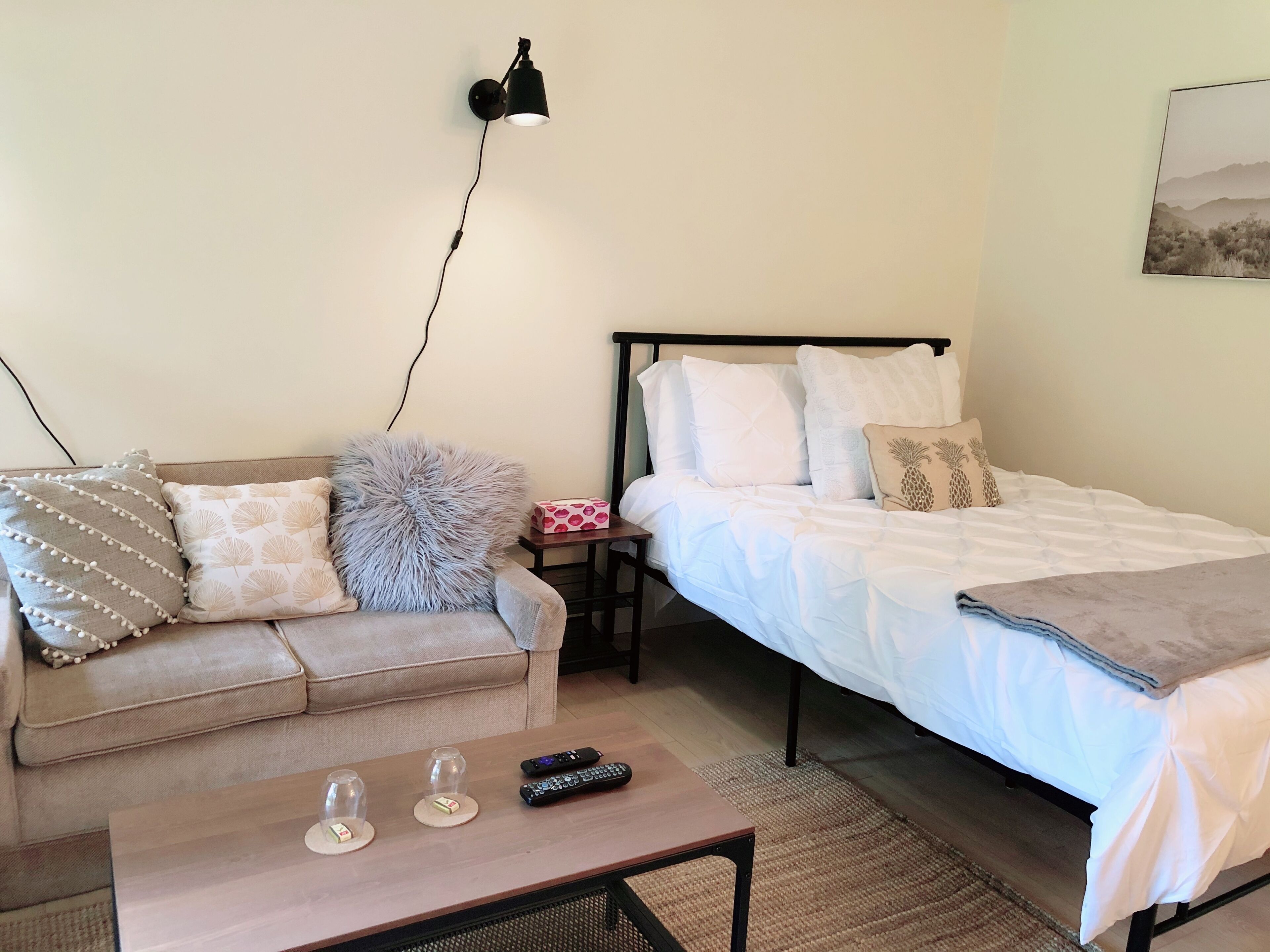 ✰Steps to Harrison Lake| Kitchen | FREE Parking ✰