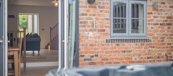 3 bedroom accommodation in Trevor, near Llangollen