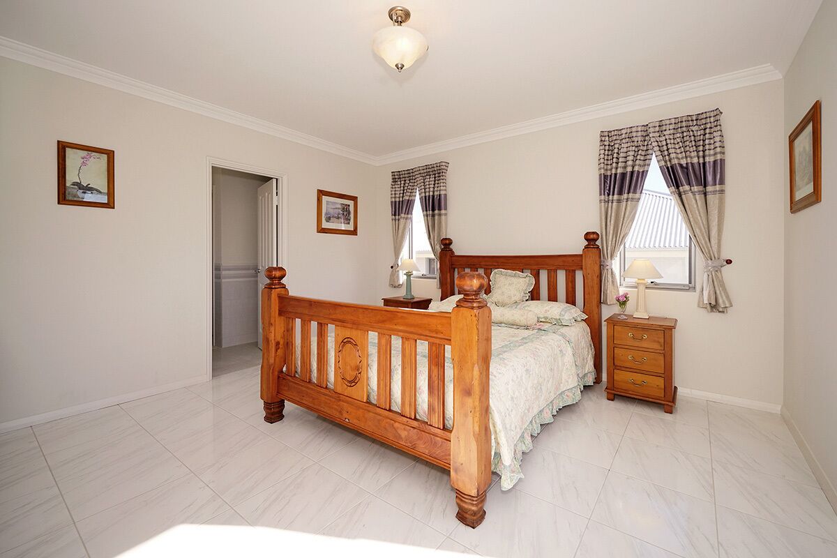 Brand New Home on Perth Doorstep — image 7