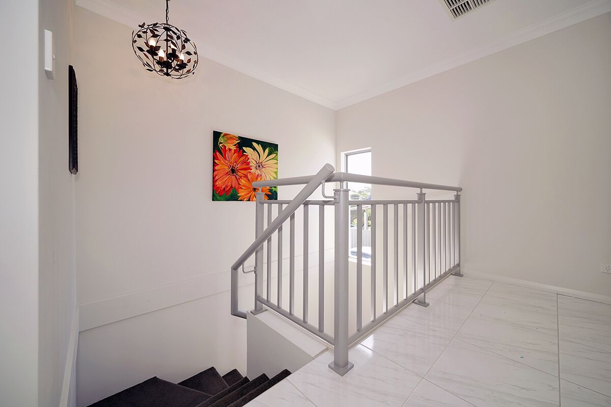 Brand New Home on Perth Doorstep — image 3