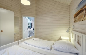 3 Schlafzimmer, Reisekinderbett, kostenloses WLAN, Bettwäsche