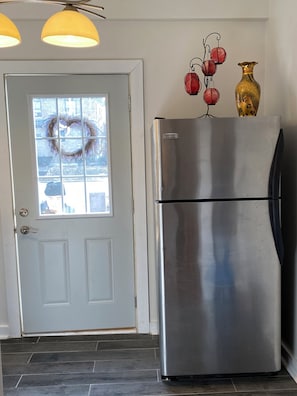 Interior - Adorable-1bedroom unit with pretty garden in Springfield il (Springfield)