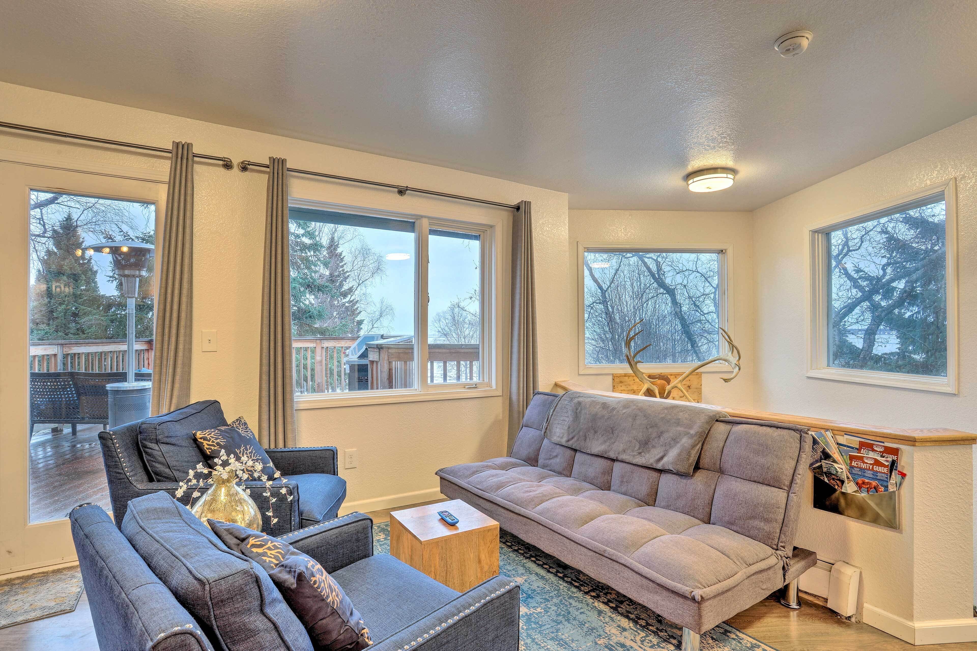 Coastal-View Apartment Near Downtown Anchorage!