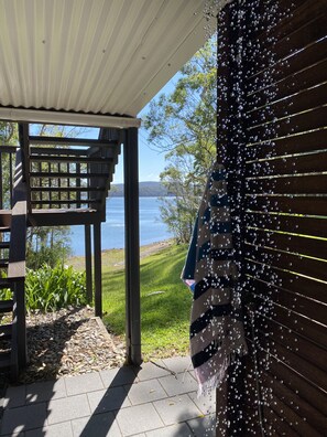 Property grounds - The Lake House on Amaroo Waterfront/Free WiFi/Includes Linen, SUP Boards/Kayaks  (Smiths Lake)