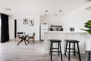 Dining - Striking Black & White Apt w Gated Entrance & Yard (Desert Hot Springs)