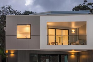 Exterior - Central Heights | Main Street Views (Margaret River)