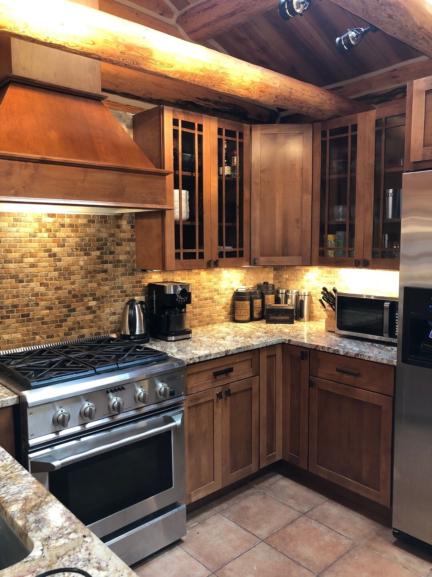 LOG HOME, HOT TUB/SAUNA, PRIVATE 1 ACRE, 6 MILES TO BRECK DOWNTN, SKIING