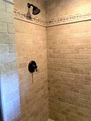 Shower, jetted tub, hair dryer, towels
