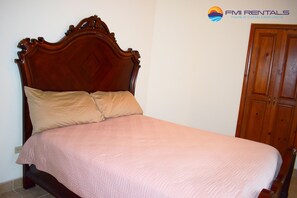 3 bedrooms, bed sheets, wheelchair access - Casa Diamante (3 Bedroom 2 Bathroom) (Puerto Peñasco)