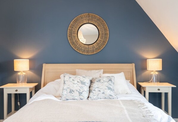 5 habitaciones, tabla de planchar con plancha y wifi gratis 