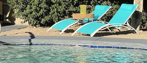 屋外プール、温水プール