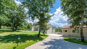 Unclassified image, 4 of 45, button - Villa Valffiorita (Pazin)