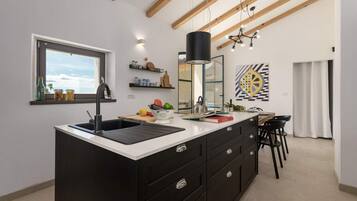 Villa | Private kitchen | Electric kettle
