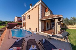 Outdoor pool - Casa Vivo (Kastelir-Labinci)