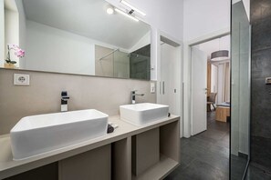 Villa | Bathroom | Towels