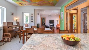 Unclassified image, 5 of 48, button - Villa Wanderlust (Labin)