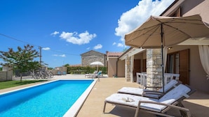 Sun deck - Villa Neo (Tinjan)