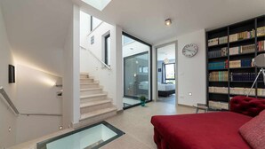 Unclassified image, 3 of 39, button - Casa Levant (Funtana)