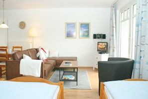 1 bedroom, iron/ironing board, travel cot, free WiFi - Baltic Sea quiet and idyllic (Heringsdorf)