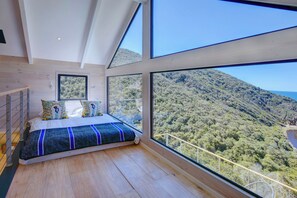3 bedrooms, iron/ironing board, WiFi