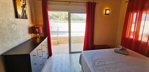 1 室のベッドルーム、WiFi、ベッドシーツ