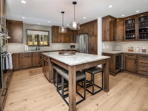 Fridge, microwave, oven, stovetop - GreenHill Court Chalet | 5BR Luxury Vail Chalet, Summer AC (Vail)