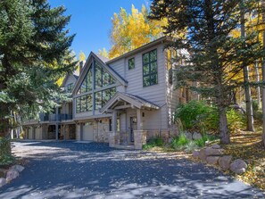 Unclassified image, 3 of 38, button - GreenHill Court Chalet | 5BR Luxury Vail Chalet, Summer AC (Vail)