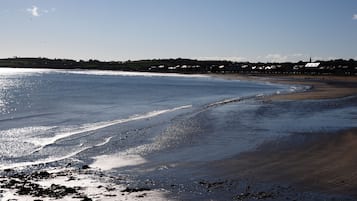 Chalet, varias camas | Playa