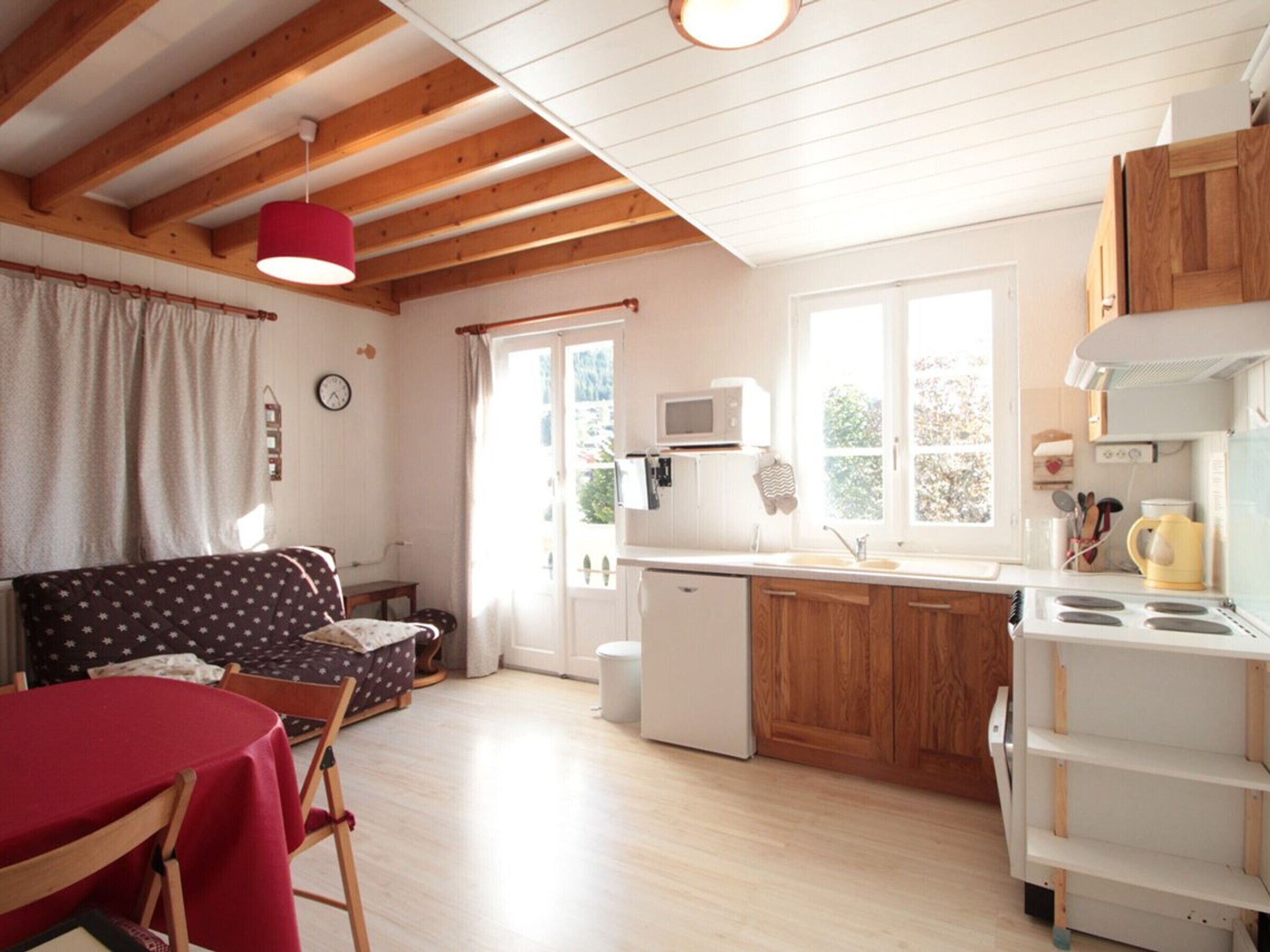 Réfrigérateur, micro-ondes, lave-vaisselle