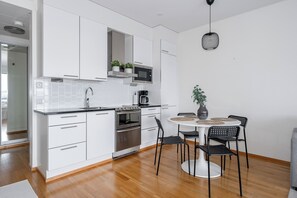 Exclusive Studio | Private kitchen - Lake View 7th Floor Studio next to Downtown (Tampere)