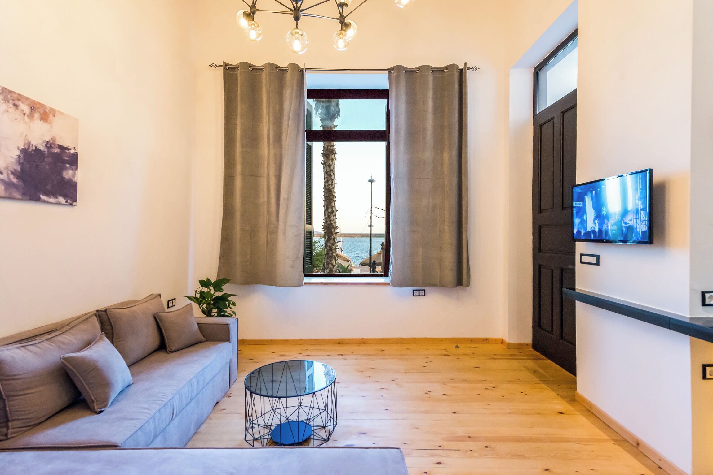 Televisión de pantalla plana