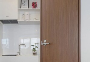 Apartment 101, Non Smoking | Private kitchenette | Fridge, microwave, stovetop, electric kettle - Dandelion (Tokyo)