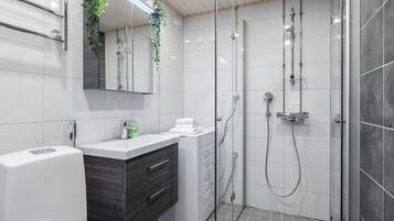 City Apartment | Bathroom