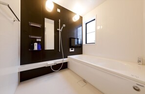 Private Vacation Home, Non Smoking | Bathroom | Separate bathtub and shower, free toiletries, hair dryer, towels - Irori no Yado (Osaka)