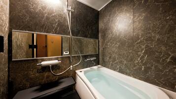 Private Vacation Home, Non Smoking | Bathroom | Separate tub and shower, hair dryer, towels